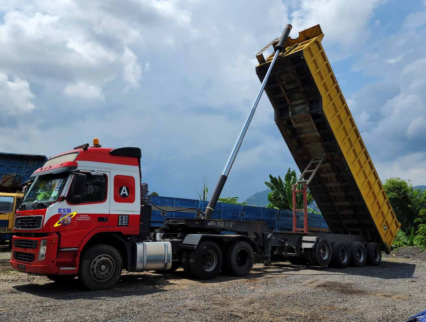 Emrests Logistic Service Vehicle 16